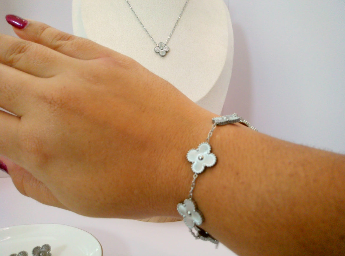 Silver Clover Set