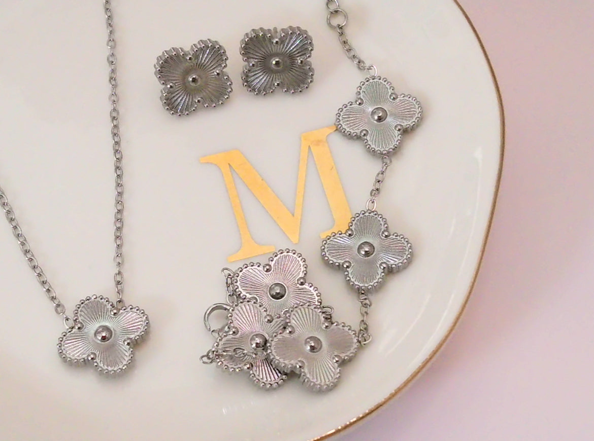 Silver Clover Set