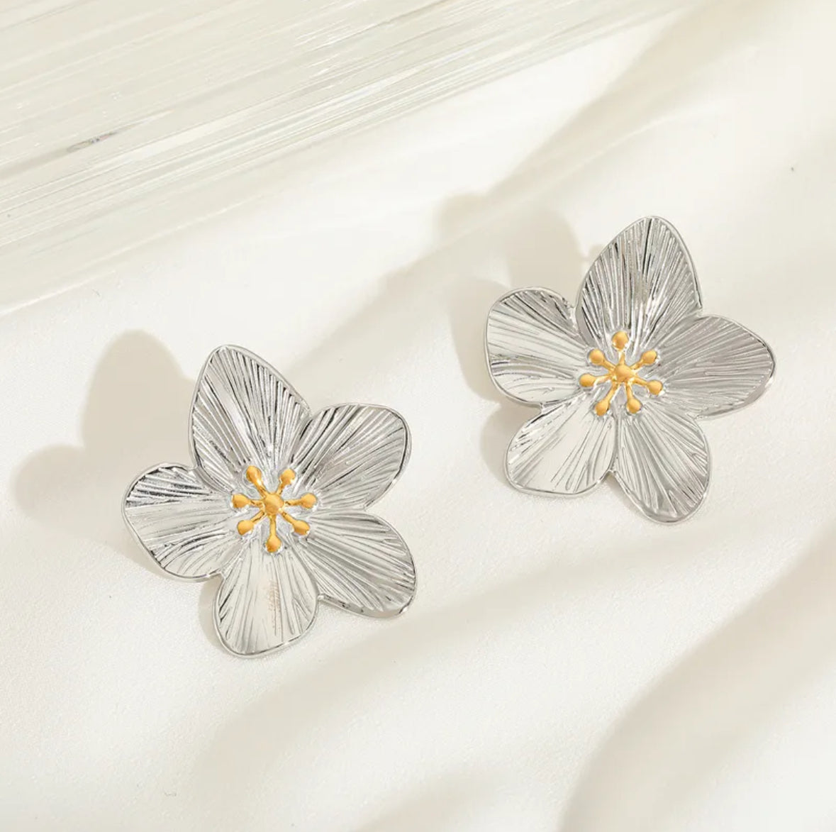 Áurea Studs