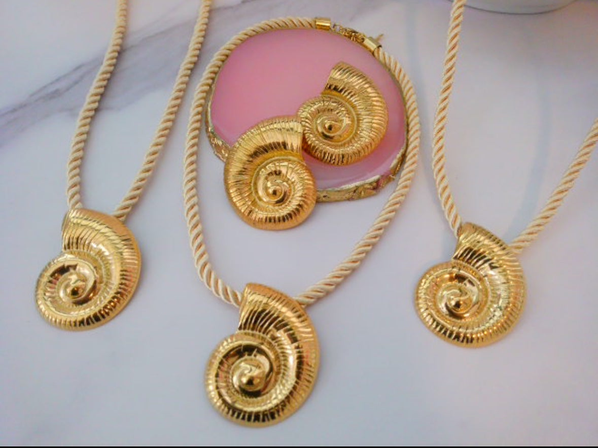 Spira Necklace