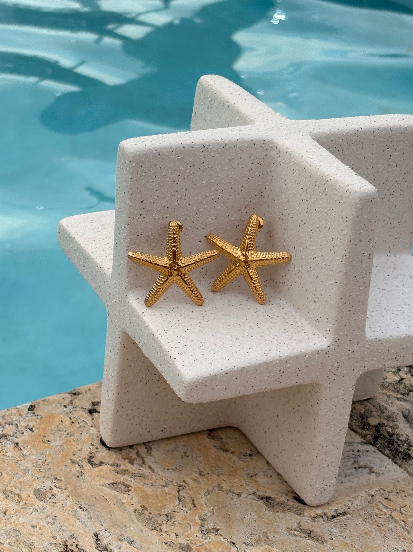 Estrellas Studs