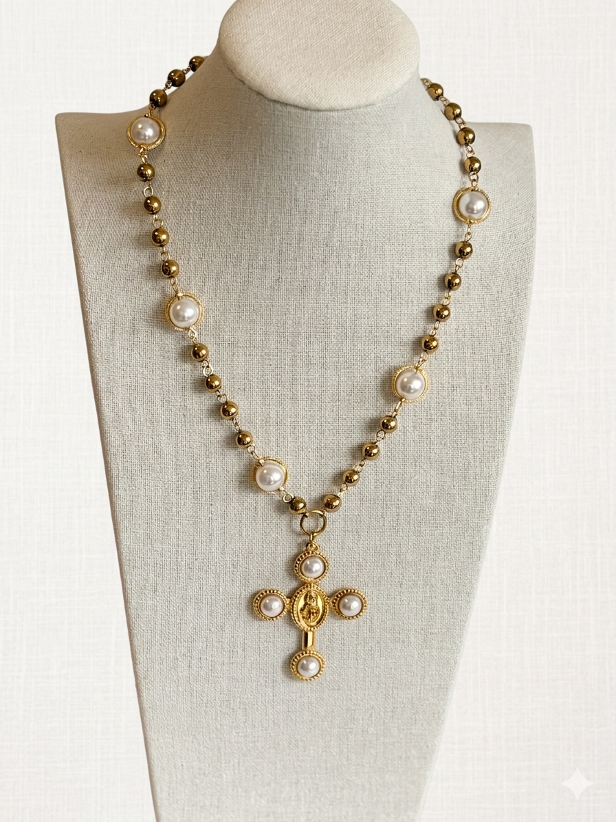 Reina de Fé Necklace