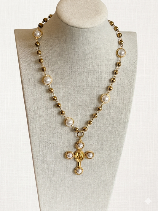 Reina de Fé Necklace