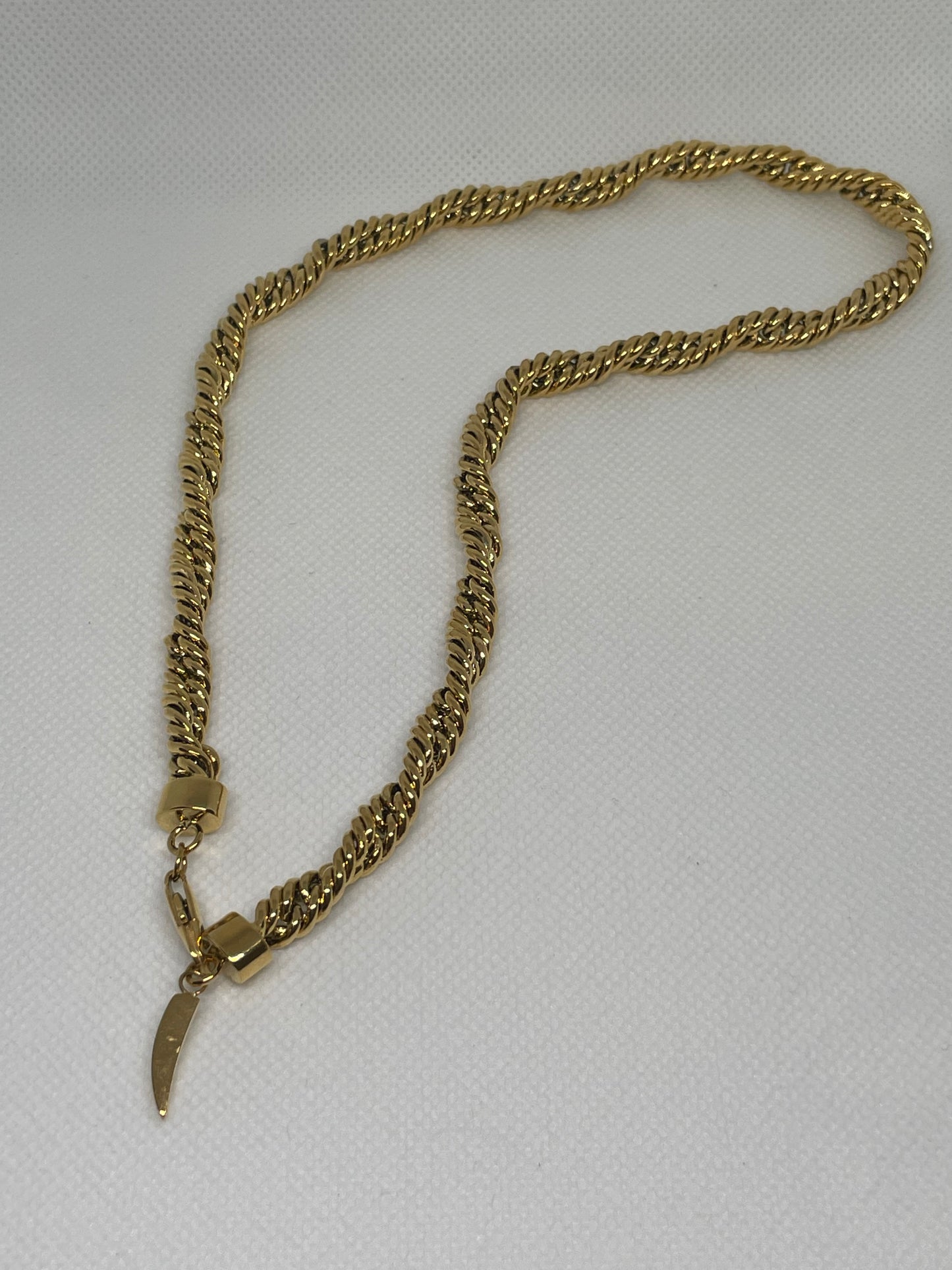 Old Fashioned Chunky Chain Necklace